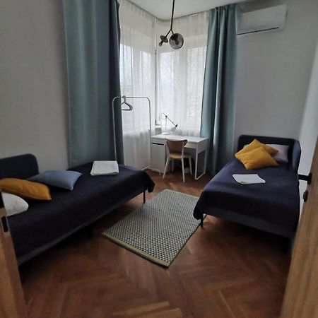 Apartament Z Klimatyzacja Krasków Exterior foto
