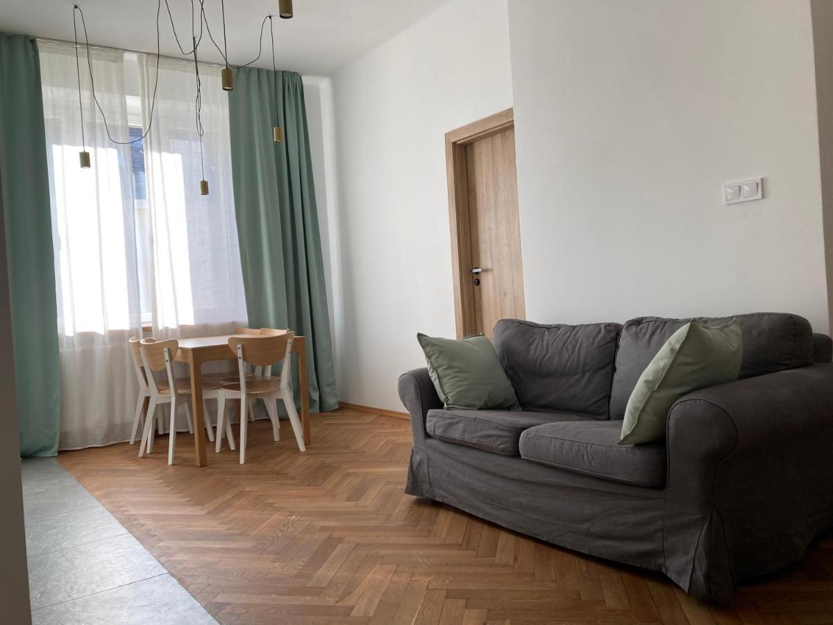 Apartament Z Klimatyzacja Krasków Exterior foto