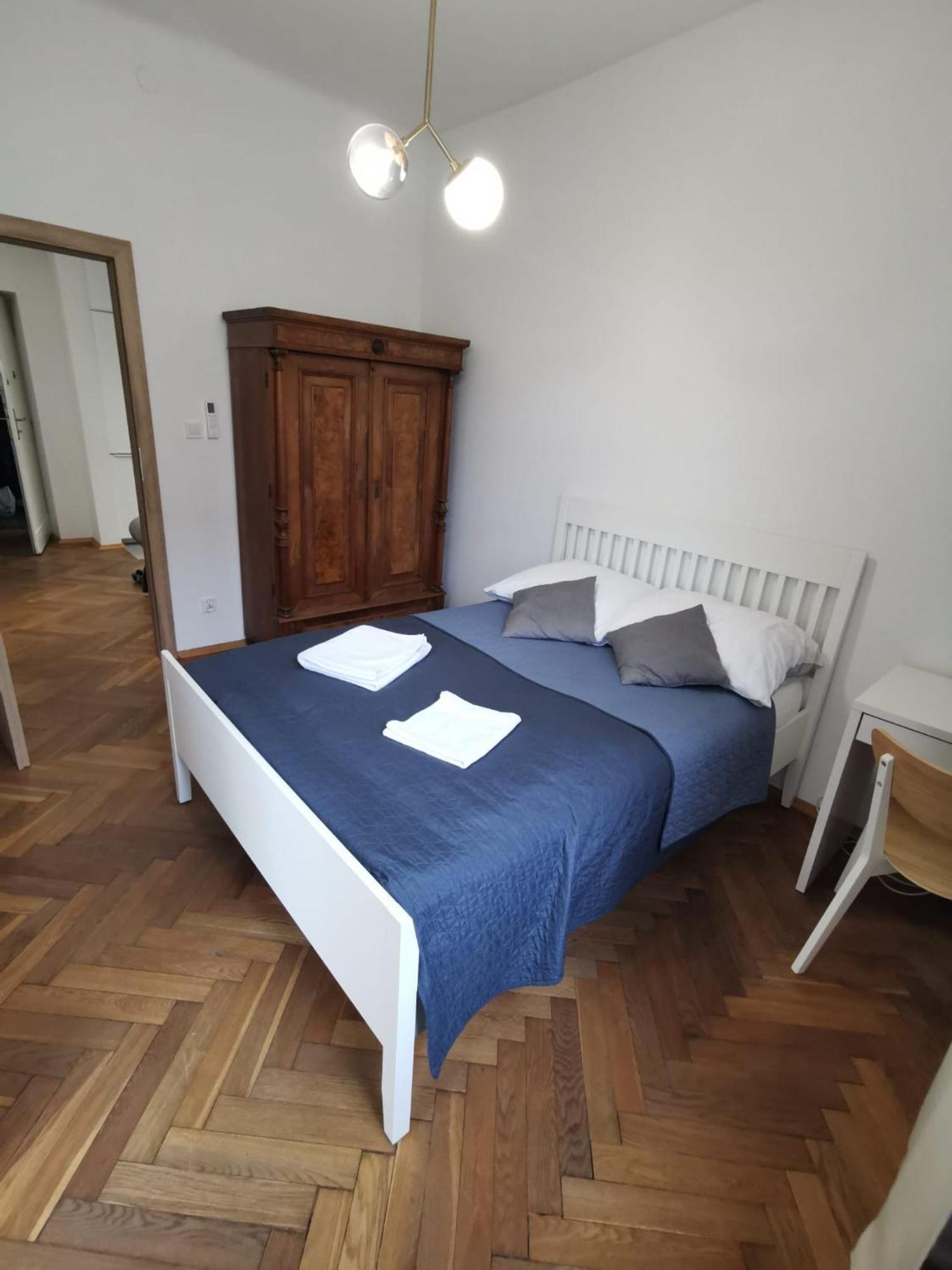 Apartament Z Klimatyzacja Krasków Exterior foto